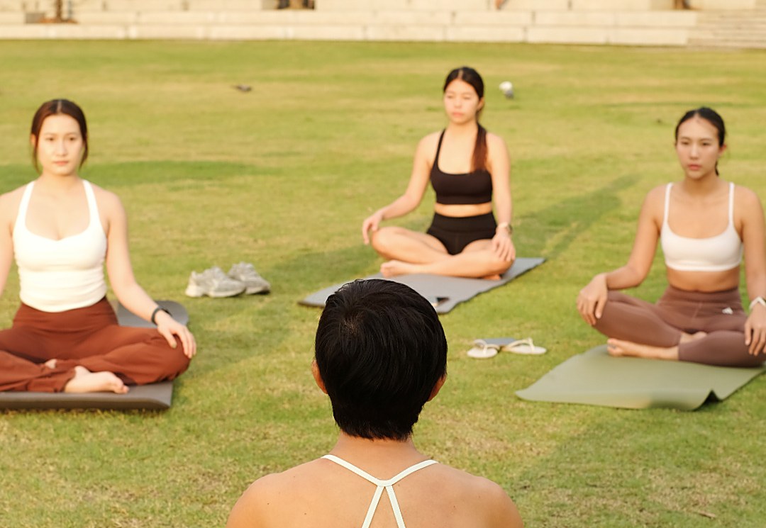 Women practising wellness together at a Bangkok retreat