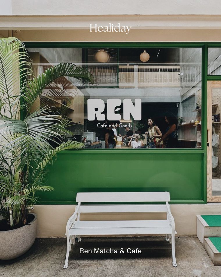 The green storefront of Ren Matcha and Cafe, Bangkok