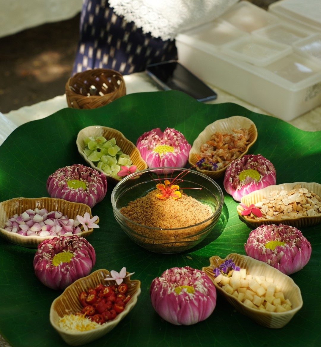 Lotus-leaf wellness gastronomy.